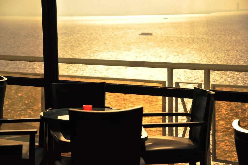 Ege Palas Izmir Hotel